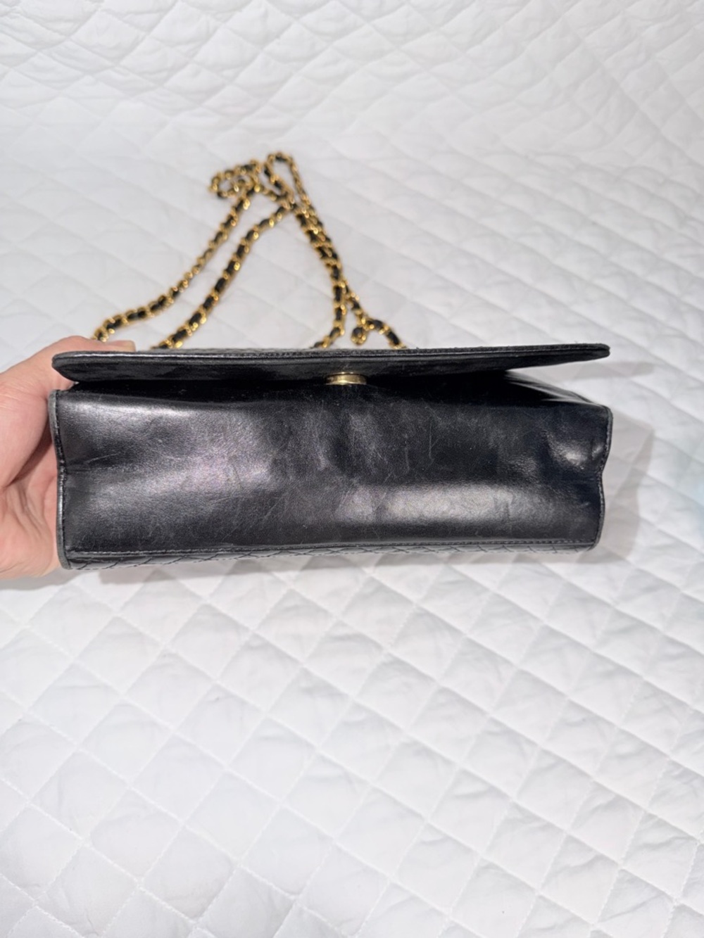 Bally Quilted Chain-Strap Shoulder Bag with Gold Hardware - Picture 4 of 14